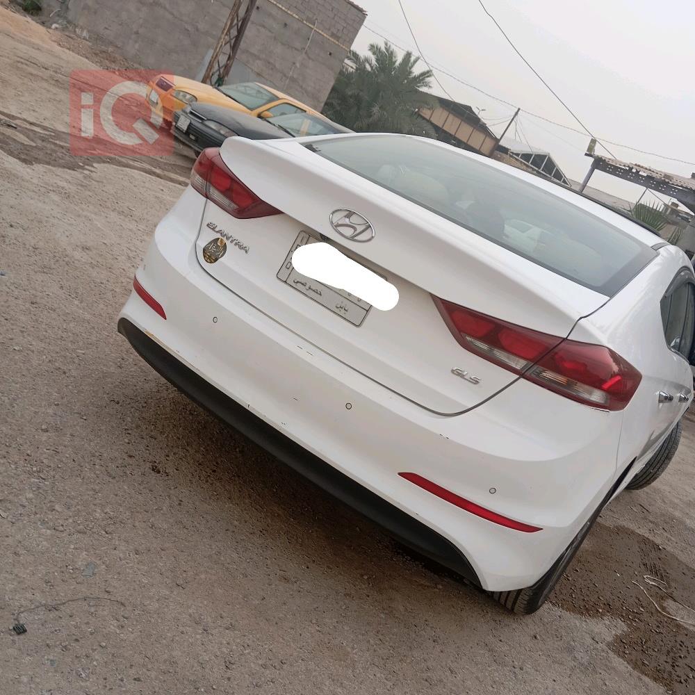 هیوندای ئەلەنترا